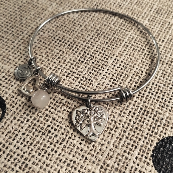 Family Tree Charm Bracelet - Picture 2 of 13